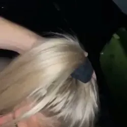 Blonde gives awesome head