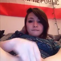 College cali teen plays with pussy