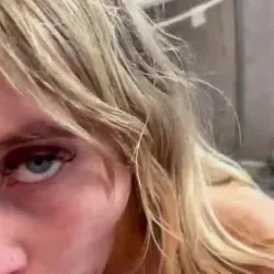 Bathtub tattoo blowjob